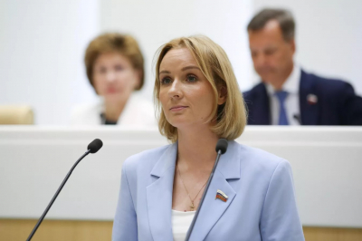 Львова-Белова назвала себя русской феминисткой