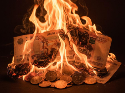 Девальвация накроет Россию. Доллар точно взлетит до 110 рублей &ndash; назван срок