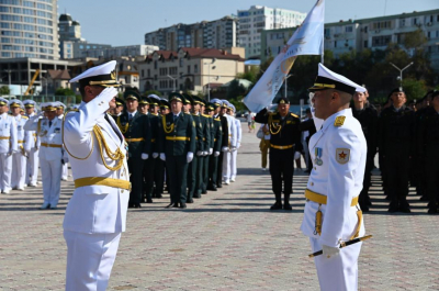 В Актау отметили годовщину поднятия Военно-морского флага