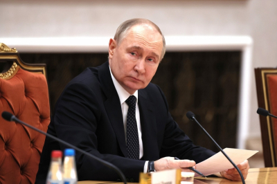 Путин послал жесткий сигнал США: его обращение на 23 февраля стало неожиданностью для Трампа