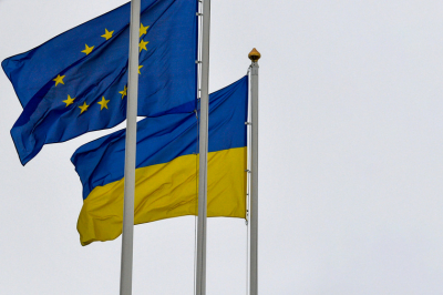 Bloomberg: выборы в ЕС в 2027 году углубят раскол по Украине