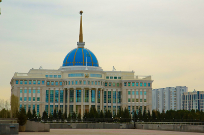 Пожар в Гонконге: Токаев высказал соболезнование председателю КНР