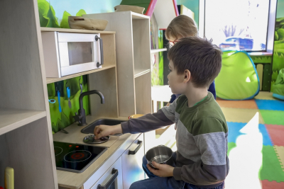 Омбудсмен назвала, сколько детей из Сирии вернулись к родным в Югру