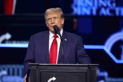 Трамп заявил, что в ближайшее время станет известно, кто контролирует Иран