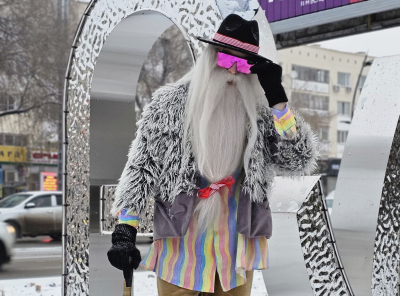 Мороз в пижаме и в цилиндре