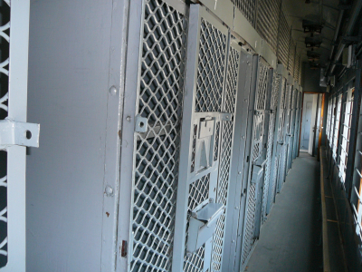 Турист умер в тюрьме Индонезии из-за сильного стресса