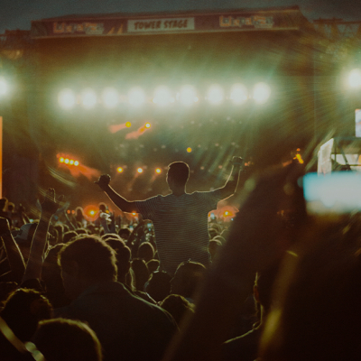 ZVUK, концерты и ярмарка