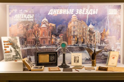 В Музее Победы открылась выставка ко Всемирному дню поэзии