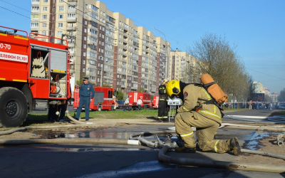 &laquo;Поджег игрушку на кровати&raquo;: в МЧС Приморья рассказали о причине пожара, унесшего жизни трех детей