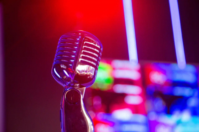 Жена Натана рассказала о его реакции на ее &laquo;новое&raquo; лицо после пластики в Корее