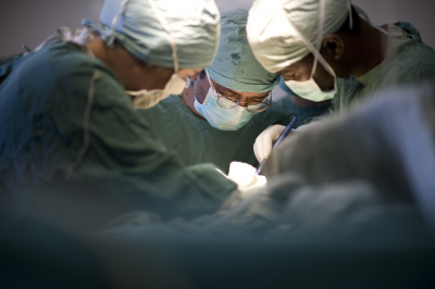 РИА Новости: врачи Приморья удалили 15-килограммовую опухоль у пациентки