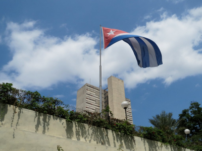 На Кубе становятся популярны кафе с солнечными батареями