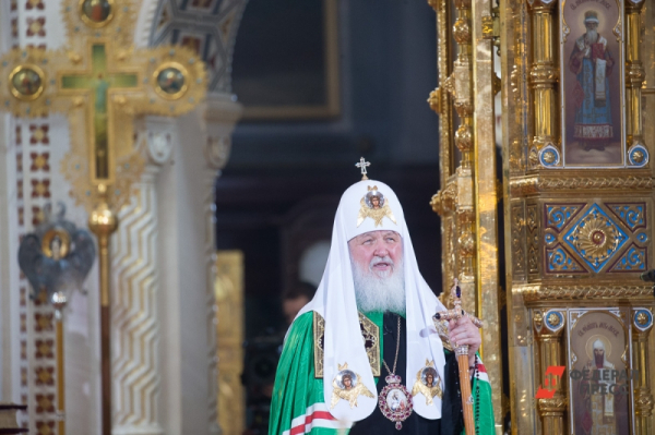 Патриарх Кирилл поздравил верующих с Пасхой и напомнил о победе жизни над смертью