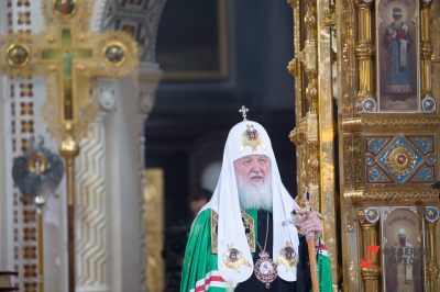 Патриарх Кирилл поздравил верующих с Пасхой и напомнил о победе жизни над смертью