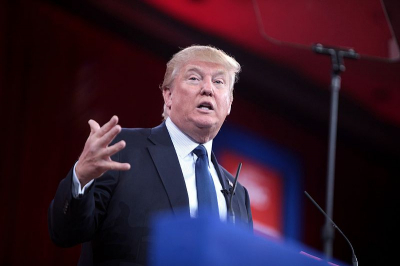 Трамп покинул круглый стол в госдепе, сославшись на необходимость &laquo;вести войну&raquo;