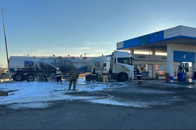 В Кульсары задымилось здание АЗГС «PromGaz»