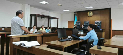 В Атырауском областном суде прошло судебное заседание по резонансному делу жительницы региона  
