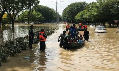 Число эвакуированных из-за наводнений на востоке Малайзии превысило 5,8 тысяч